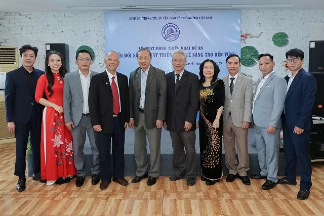 Tiếp lửa cho hàng trăm nghìn hộ dân nông thôn gia nhập nền kinh tế số Tiếp lửa cho hàng trăm nghìn hộ dân nông thôn gia nhập nền kinh tế số