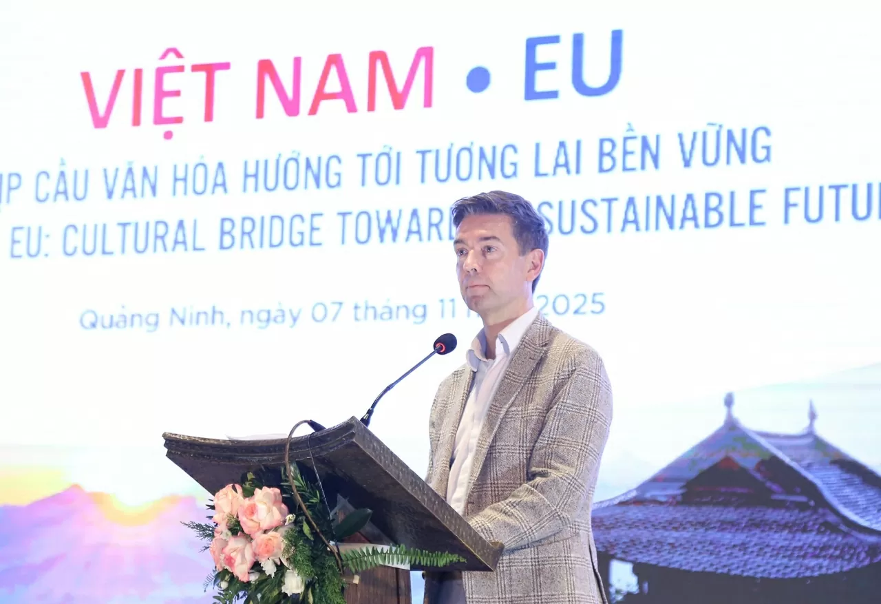 Đại sứ EU tại Việt Nam Julien Guerrier phát biểu tại buổi lễ. (Ảnh: Thành Long) Đại sứ EU tại Việt Nam Julien Guerrier phát biểu tại buổi lễ. (Ảnh: Thành Long)