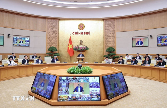ttxvn-thu-tuong-chu-tri-phien-hop-chinh-phu-thuong-ky-thang-102025-08-3.jpg