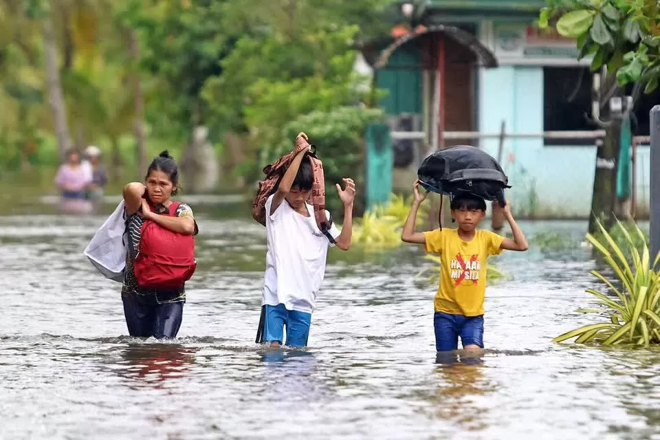 Philippines sơ tán 100.000 người trước siêu bão Fung-wong Philippines sơ tán 100.000 người trước siêu bão Fung-wong