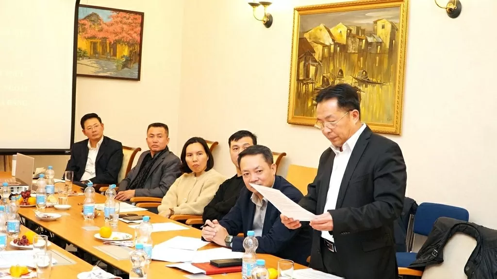 Trí thức, doanh nhân, kiều bào Việt Nam tại Đức đóng góp ý kiến dự thảo văn kiện Đại hội XIV của Đảng Trí thức, doanh nhân, kiều bào Việt Nam tại Đức đóng góp ý kiến dự thảo văn kiện Đại hội XIV của Đảng