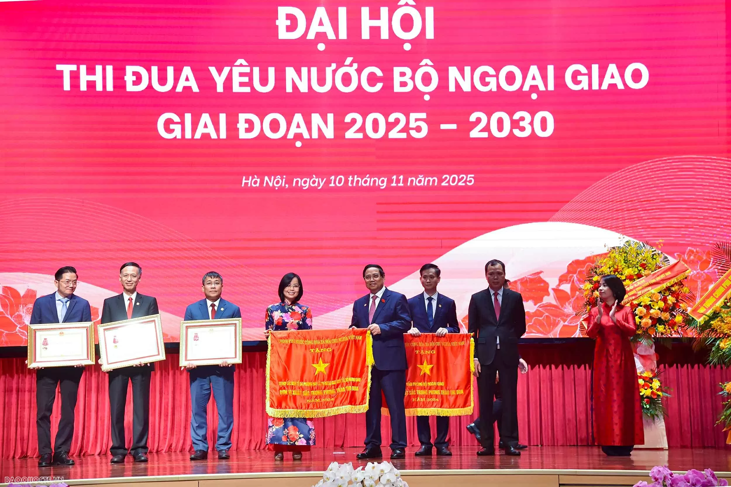 Thủ tướng Phạm Minh Chính: Xây dựng nền ngoại giao toàn diện, hiện đại, chuyên nghiệp, mang đậm bản sắc Việt Nam Thủ tướng Phạm Minh Chính: Xây dựng nền ngoại giao toàn diện, hiện đại, chuyên nghiệp, mang đậm bản sắc Việt Nam