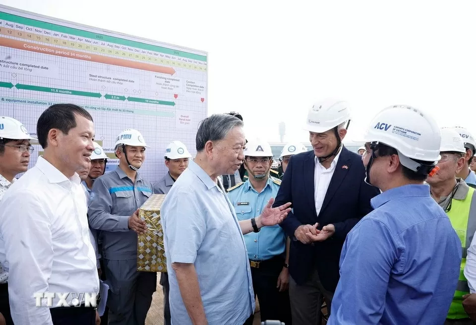 Tổng Bí thư Tô Lâm thăm Dự án Cảng Hàng không quốc tế Long Thành Tổng Bí thư Tô Lâm thăm Dự án Cảng Hàng không quốc tế Long Thành