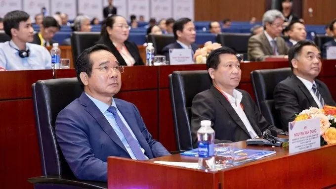 Chủ tịch UBND TP.HCM Nguyễn Văn Được cùng các vị lãnh đạo tham dự phiên khai mạc Diễn đàn đối thoại cấp cao quan hệ kinh tế ASEAN - Ý sáng 13-11. Chủ tịch UBND TP.HCM Nguyễn Văn Được cùng các vị lãnh đạo tham dự phiên khai mạc Diễn đàn đối thoại cấp cao quan hệ kinh tế ASEAN - Ý sáng 13-11.