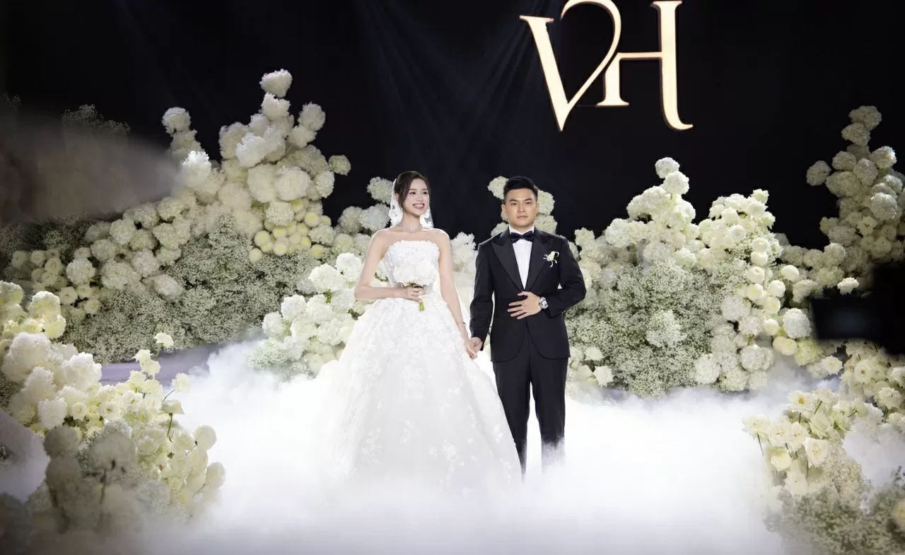 Hoa hậu Đỗ Thị Hà xả loạt ảnh cưới đẹp nên thơ Hoa hậu Đỗ Thị Hà xả loạt ảnh cưới đẹp nên thơ