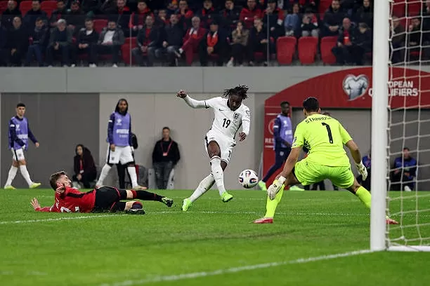 Trận đấu khép lại với tỷ số 2-0, tuyển Anh kết thúc vòng loại World Cup 2026 với thành tích toàn thắng và không để lọt lưới. (Nguồn: Getty Images)