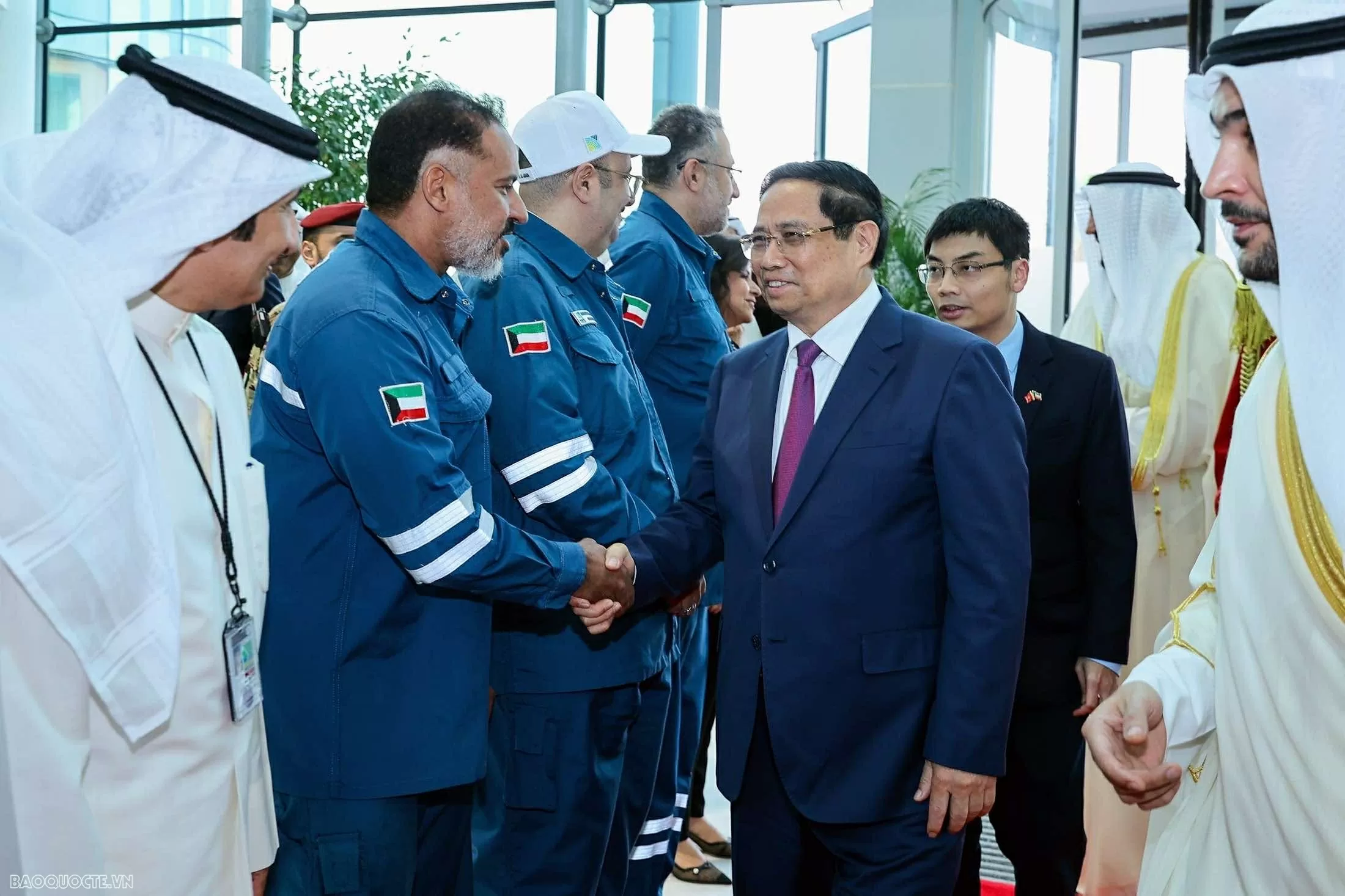 Thủ tướng Phạm Minh Chính thăm tổ hợp lọc hóa dầu AL-Zour