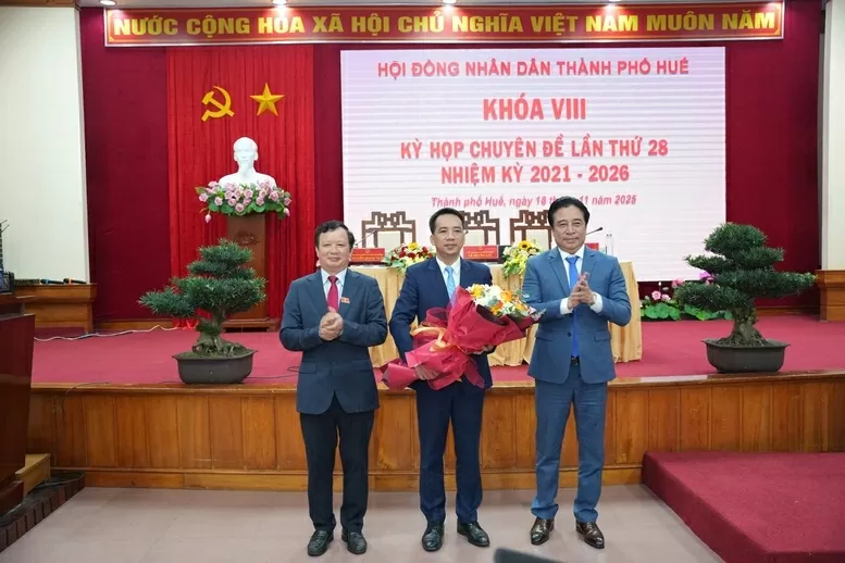 Ông Nguyễn Khắc Toàn được bầu giữ chức Chủ tịch UBND TP. Huế