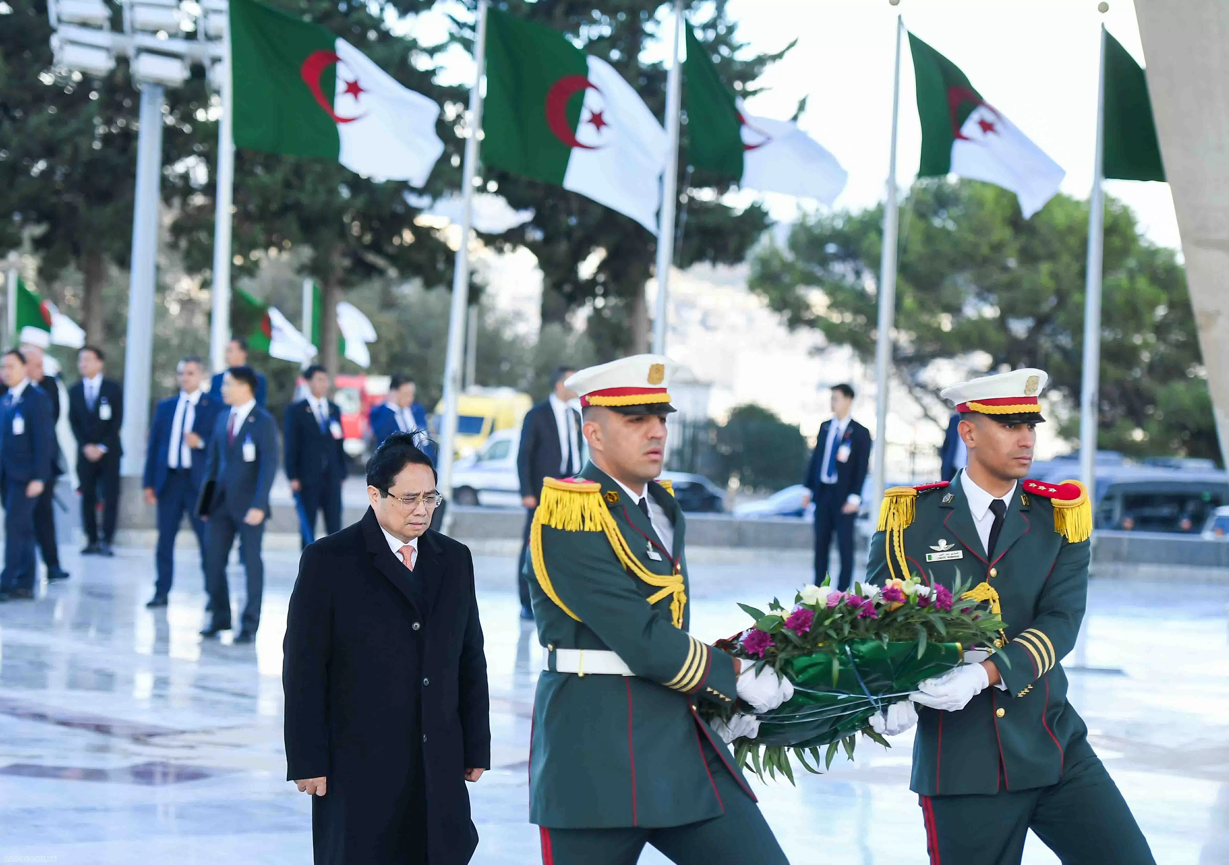 Thủ tướng Phạm Minh Chính và Phu nhân thăm Bảo tàng quốc gia về Cựu chiến binh Algeria Thủ tướng Phạm Minh Chính và Phu nhân thăm Bảo tàng quốc gia về Cựu chiến binh Algeria