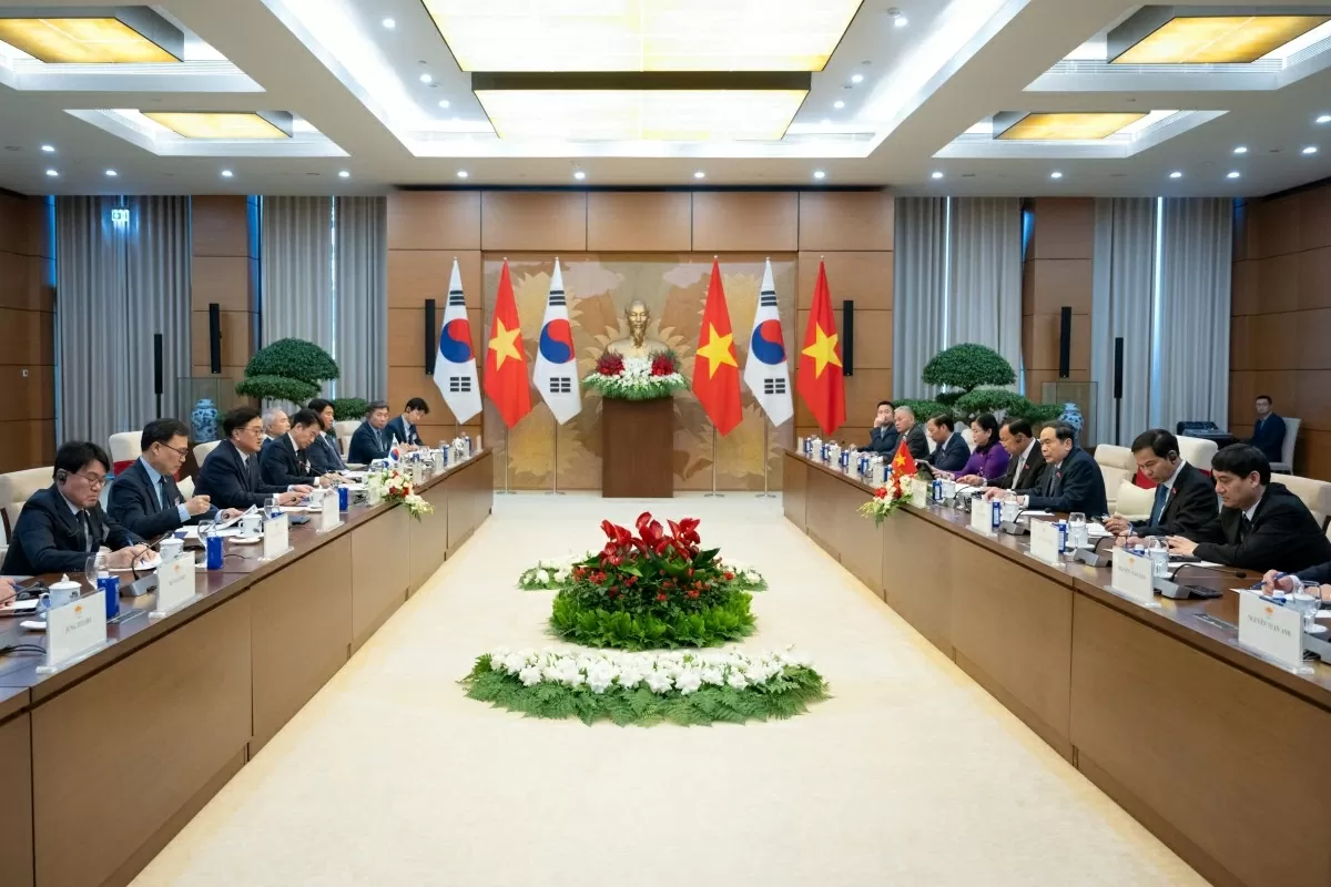 Chủ tịch Quốc hội Trần Thanh Mẫn và Chủ tịch Quốc hội Hàn Quốc Woo Won Shik tiến hành hội đàm. (Nguồn: quochoi.vn)