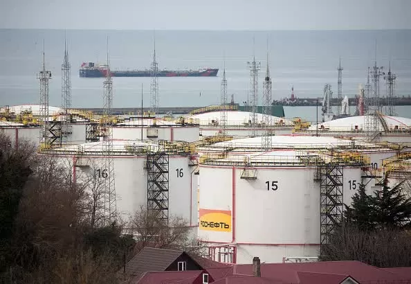 Các bể chứa dầu tại Nga do Rosneft vận hành. (Nguồn: Bloomberg) Các bể chứa dầu tại Nga do Rosneft vận hành. (Nguồn: Bloomberg)