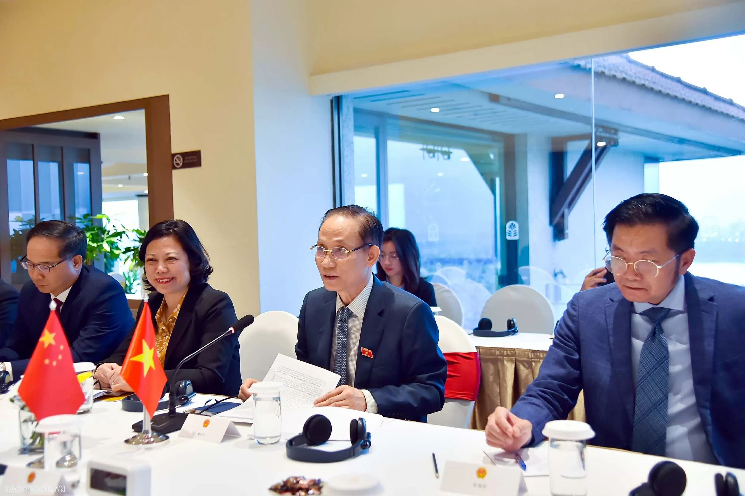 Bộ trưởng Ngoại giao Lê Hoài Trung hội đàm với Chủ tịch Khu tự trị Quảng Tây, Trung Quốc