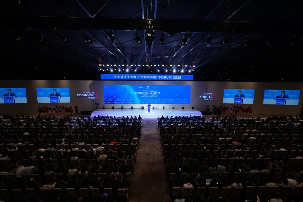 Khai mạc diễn đàn kinh tế mùa thu Khai mạc diễn đàn kinh tế mùa thu