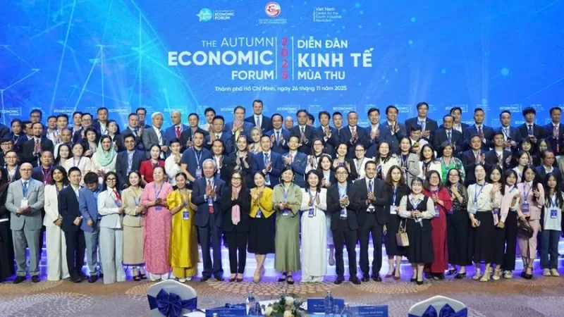 Kiến tạo Tp. Hồ Chí Minh trở thành nơi trí tuệ hội tụ, công nghệ dẫn lối và đổi mới bùng lên Kiến tạo Tp. Hồ Chí Minh trở thành nơi trí tuệ hội tụ, công nghệ dẫn lối và đổi mới bùng lên