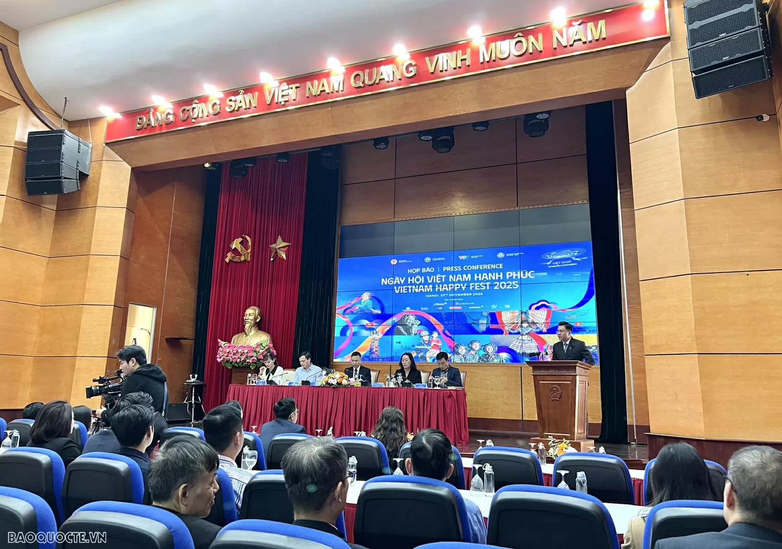 Những nội dung cơ bản của Chiến lược truyền thông quảng bá hình ảnh Việt Nam ra nước ngoài
