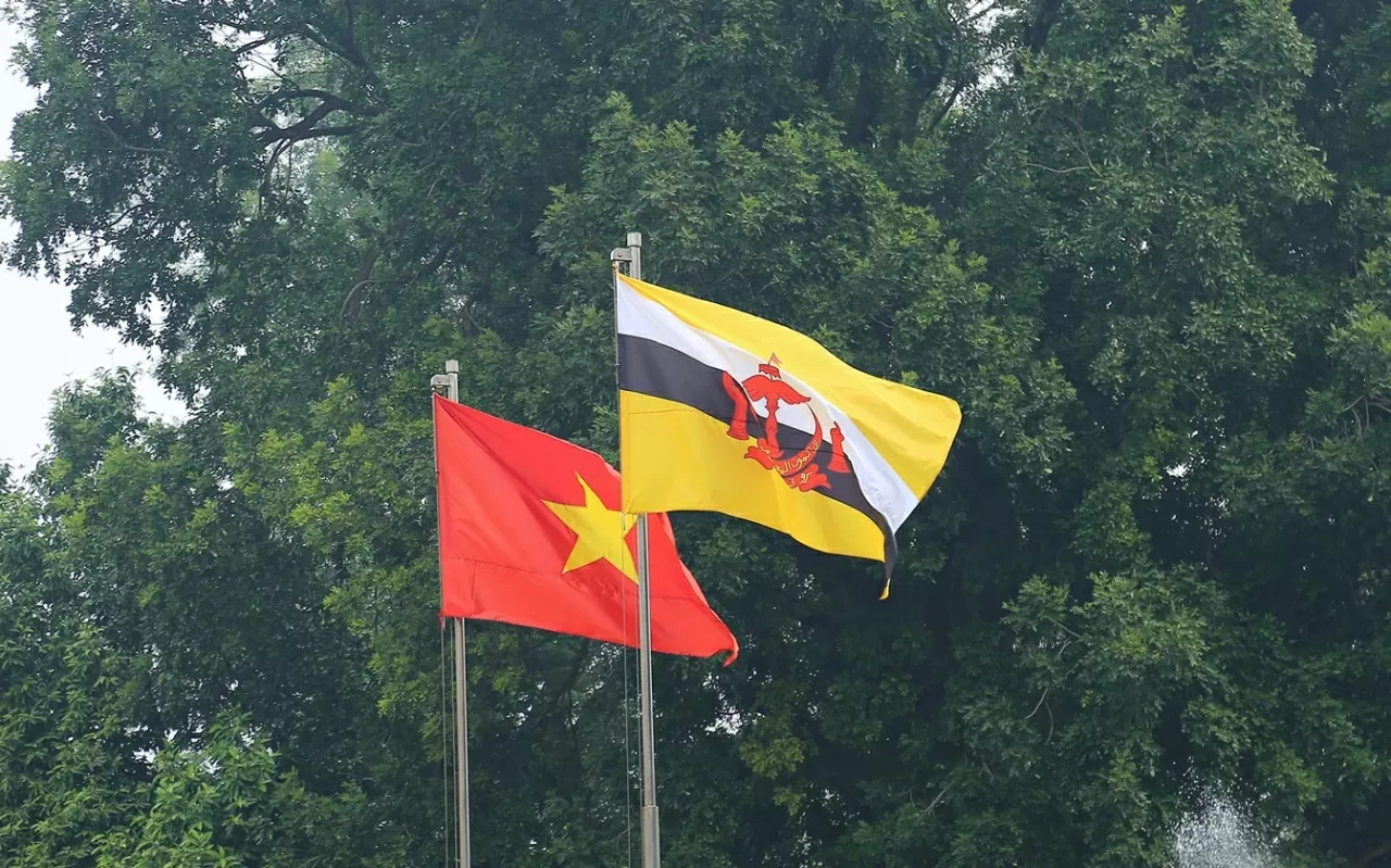 Chuyến thăm lần này của Quốc vương Brunei khẳng định quyết tâm của hai nước không ngừng củng cố, làm sâu sắc quan hệ hữu nghị và hợp tác trên tất cả các lĩnh vực sau khi nâng cấp quan hệ song phương lên Đối tác toàn diện vào năm 2019. (Ảnh: Thành Long)