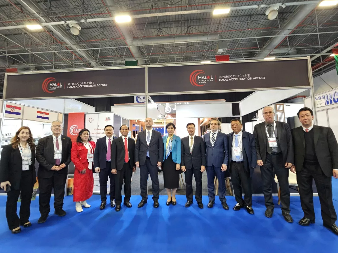 Việt Nam tham dự Hội nghị Thượng đỉnh Halal toàn cầu lần thứ 11 và Triển lãm Halal 2025 Việt Nam tham dự Hội nghị Thượng đỉnh Halal toàn cầu lần thứ 11 và Triển lãm Halal 2025