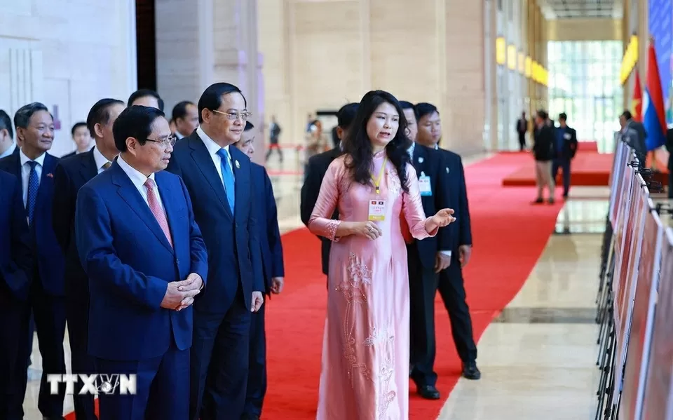 Thủ tướng Phạm Minh Chính và Thủ tướng Lào Sonexay Siphandone đồng chủ trì Kỳ họp lần thứ 48 Uỷ ban Liên chính phủ Việt Nam-Lào