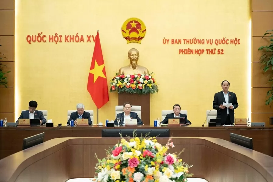 Ủy ban Thường vụ Quốc hội cho ý kiến về dự thảo Luật Báo chí (sửa đổi) Ủy ban Thường vụ Quốc hội cho ý kiến về dự thảo Luật Báo chí (sửa đổi)