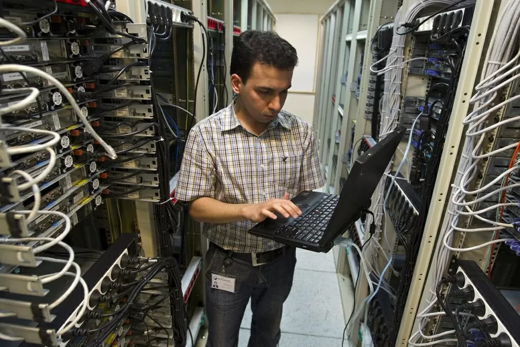 Phương Tây hối thúc các 'ông lớn' công nghệ đảm bảo quyền tiếp cận Internet công bằng cho người dân Iran
