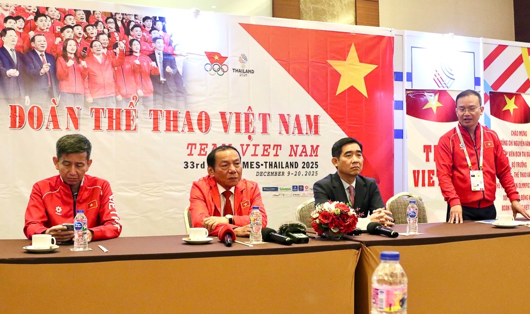 Đoàn thể thao Việt Nam thăm ĐSQ