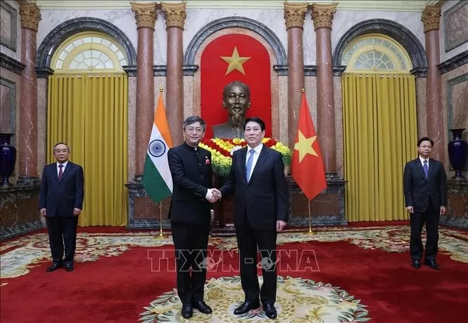 Chủ tịch nước Lương Cường tiếp đại sứ các nước trình Quốc thư