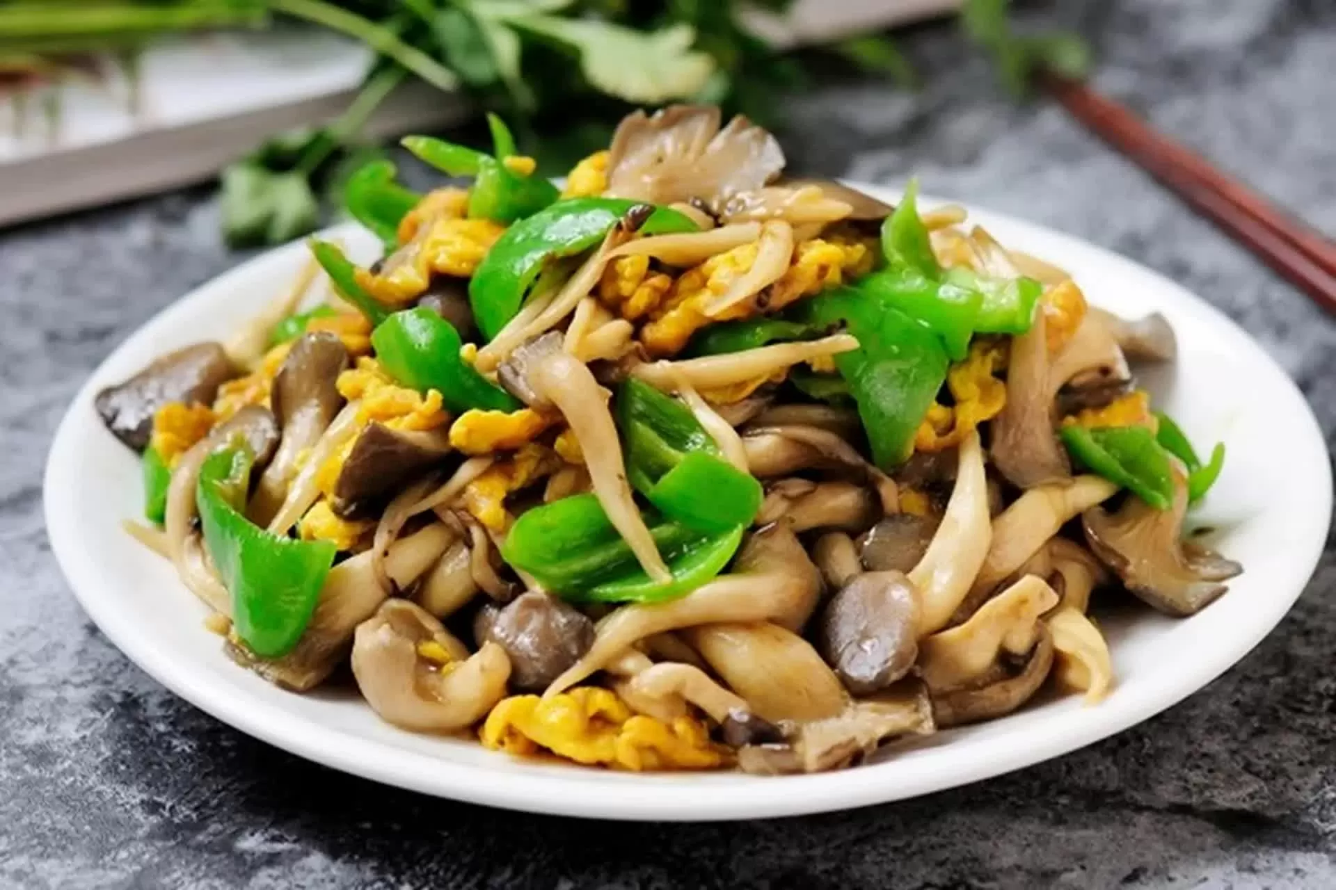 5 loại thức ăn không nên để qua đêm vì dễ bị ngộ độc