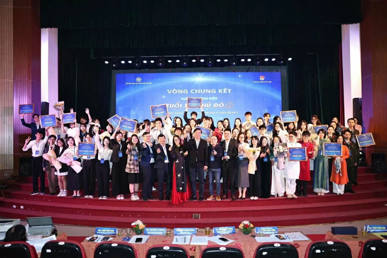 Cuộc thi hùng biện năm 2025: 'Tuổi trẻ Thủ đô - Bản lĩnh, sáng tạo, hội nhập trong kỷ nguyên mới' Cuộc thi hùng biện năm 2025: Tinh thần đối thoại, bản lĩnh và trách nhiệm xã hội của tuổi trẻ Thủ đô trong kỷ nguyên mới