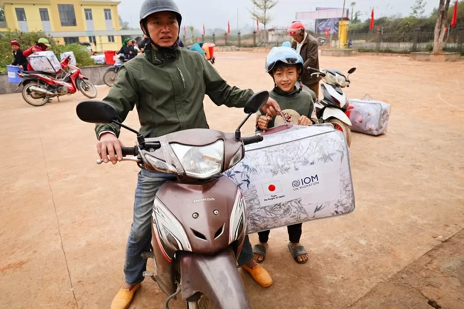 Nhật Bản đóng góp 1,5 triệu USD thông qua IOM và UNICEF để cứu trợ khẩn cấp và phục hồi sau thiên tai tại Việt Nam Nhật Bản đóng góp 1,5 triệu USD thông qua IOM và UNICEF để cứu trợ khẩn cấp và phục hồi sau thiên tai tại Việt Nam