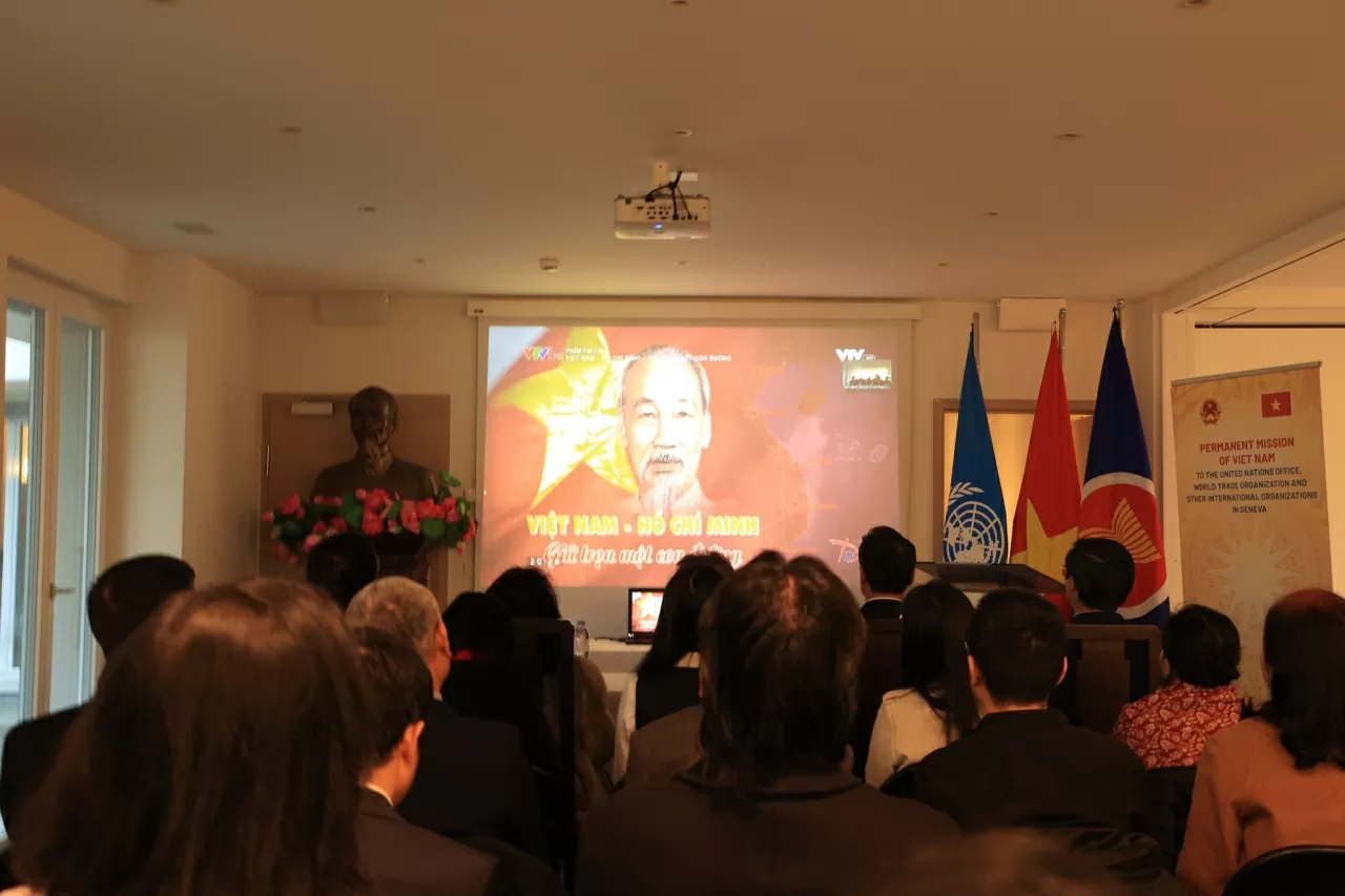 Không khí trang trọng và xúc động tại Tọa đàm tôn vinh Chủ tịch Hồ Chí Minh tại Geneva