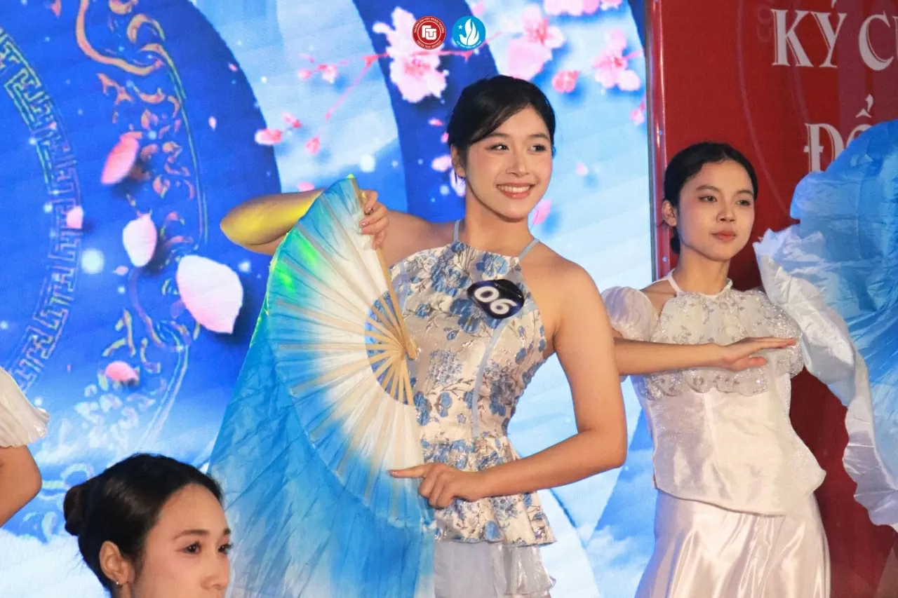 Rực rỡ nét đẹp và tài năng trong vòng khi sơ khảo Duyên dáng Ngoại thương