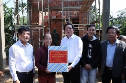 Phó Thủ tướng Hồ Quốc Dũng: Kịp thời hỗ trợ nhân dân ảnh hưởng bởi thiên tai sớm có nhà ở an toàn