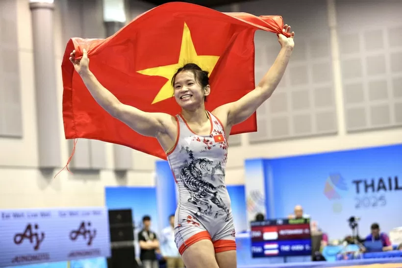 Ba chị em gái giành 3 Huy chương Vàng môn vật tại SEA Games 33