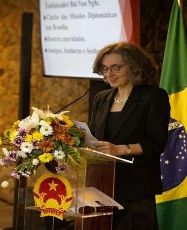 Thứ trưởng Bộ Ngoại giao, phụ trách Châu Á, Ấn độ và Nga Susan Kleebank phát biểu tại sự kiện. Ảnh. Đại sứ quán Việt Nam tại Brazil cung cấp.