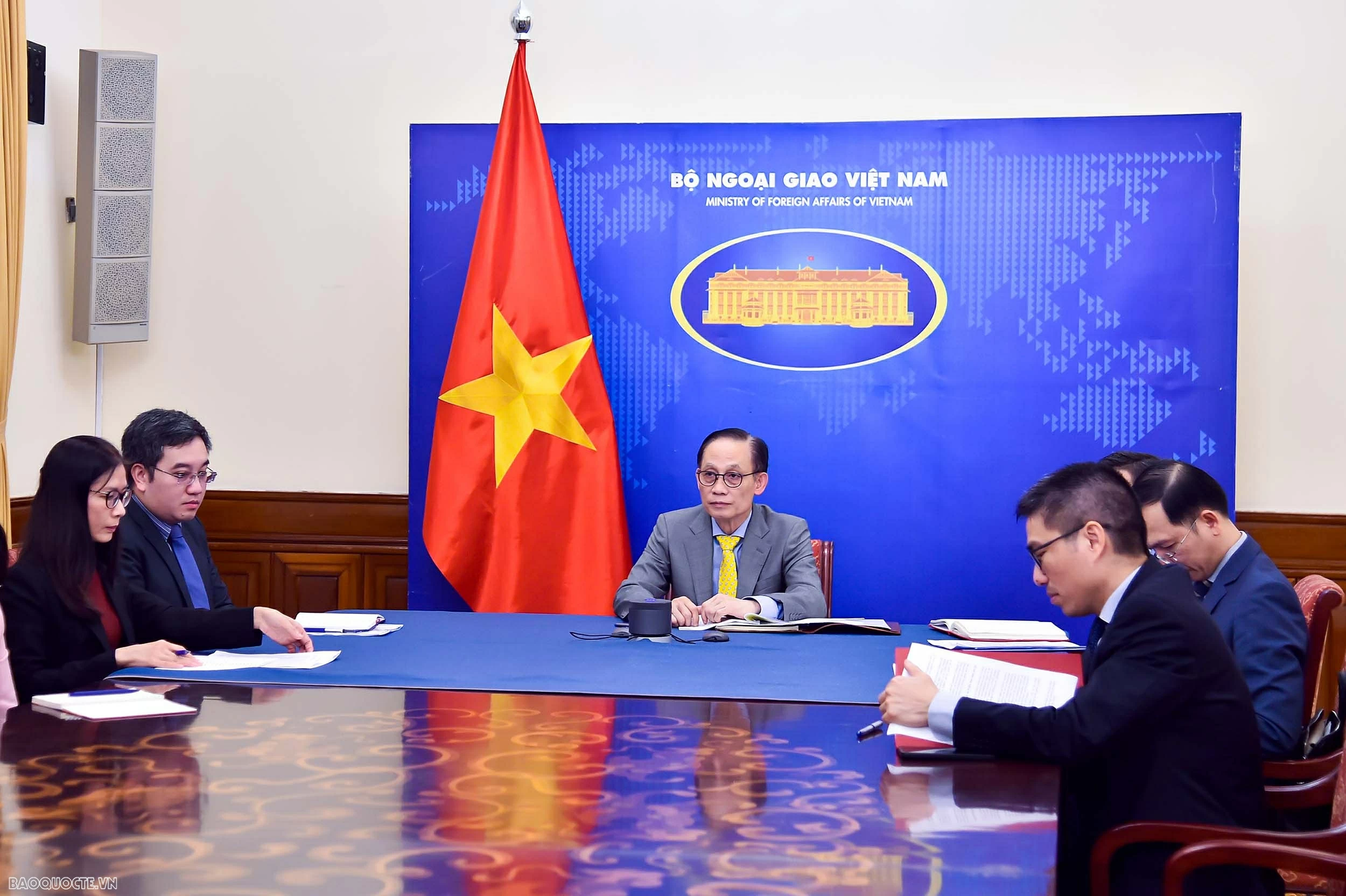 Bộ trưởng Ngoại giao Lê Hoài Trung điện đàm với Bộ trưởng Bộ châu Âu và Ngoại giao Pháp Bộ trưởng Ngoại giao Lê Hoài Trung điện đàm với Bộ trưởng Bộ châu Âu và Ngoại giao Pháp