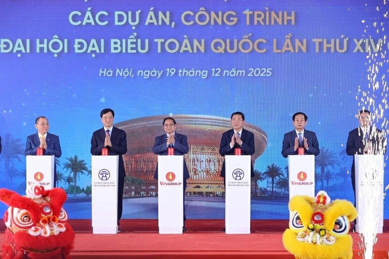 Thủ tướng Chính phủ Phạm Minh Chính cùng các đại biểu thực hiện nghi thức bấm nút khởi công, khánh thành đồng loạt 234 dự án lớn trên cả nước. Thủ tướng Chính phủ Phạm Minh Chính cùng các đại biểu thực hiện nghi thức bấm nút khởi công, khánh thành đồng loạt 234 dự án lớn trên cả nước.