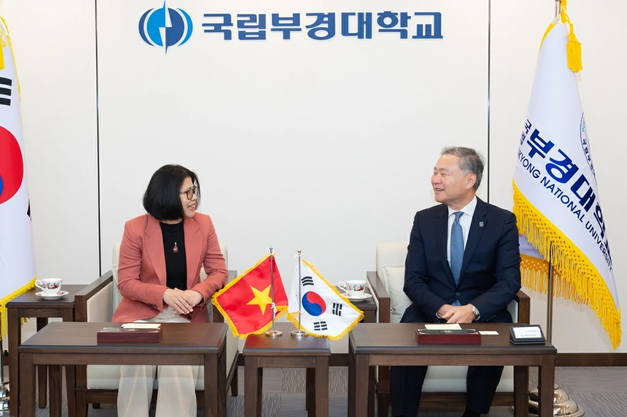 Đại học Quốc gia Pukyong (Hàn Quốc) quan tâm, giúp đỡ sinh viên Việt Nam có môi trường tốt để học tập và rèn luyện Đại học Quốc gia Pukyong (Hàn Quốc) quan tâm, giúp đỡ sinh viên Việt Nam có môi trường tốt để học tập và rèn luyện