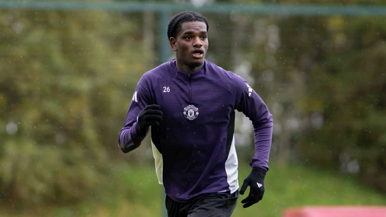 Thần đồng của Man Utd không đổi đội tuyển quốc gia