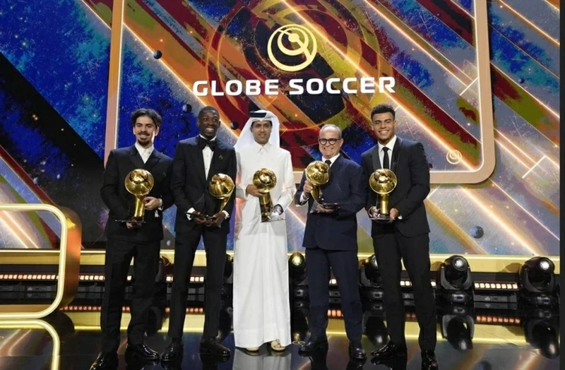 Globe Soccer Awards: Yamal lại thua Dembele, nhận hai giải