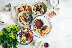 Thực đơn bữa sáng 7 ngày kết hợp sữa chua Hy Lạp dành cho người bận rộn, cần kiểm soát cân nặng