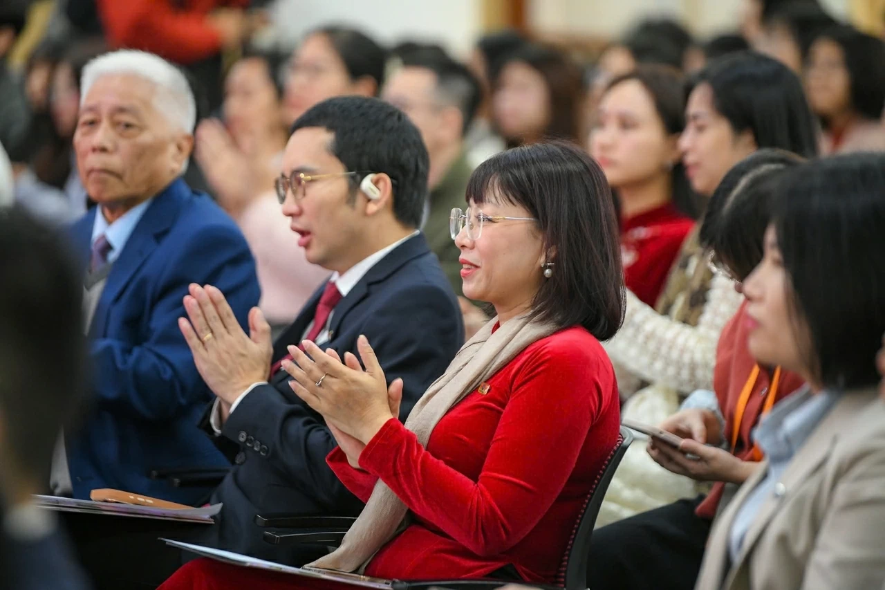 Giao lưu hữu nghị, vun đắp tương lai Việt-Trung