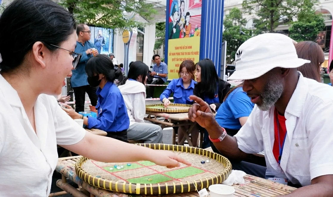 TP. Hồ Chí Minh tập trung 4 giải pháp nâng cao hiệu quả công tác đối ngoại nhân dân