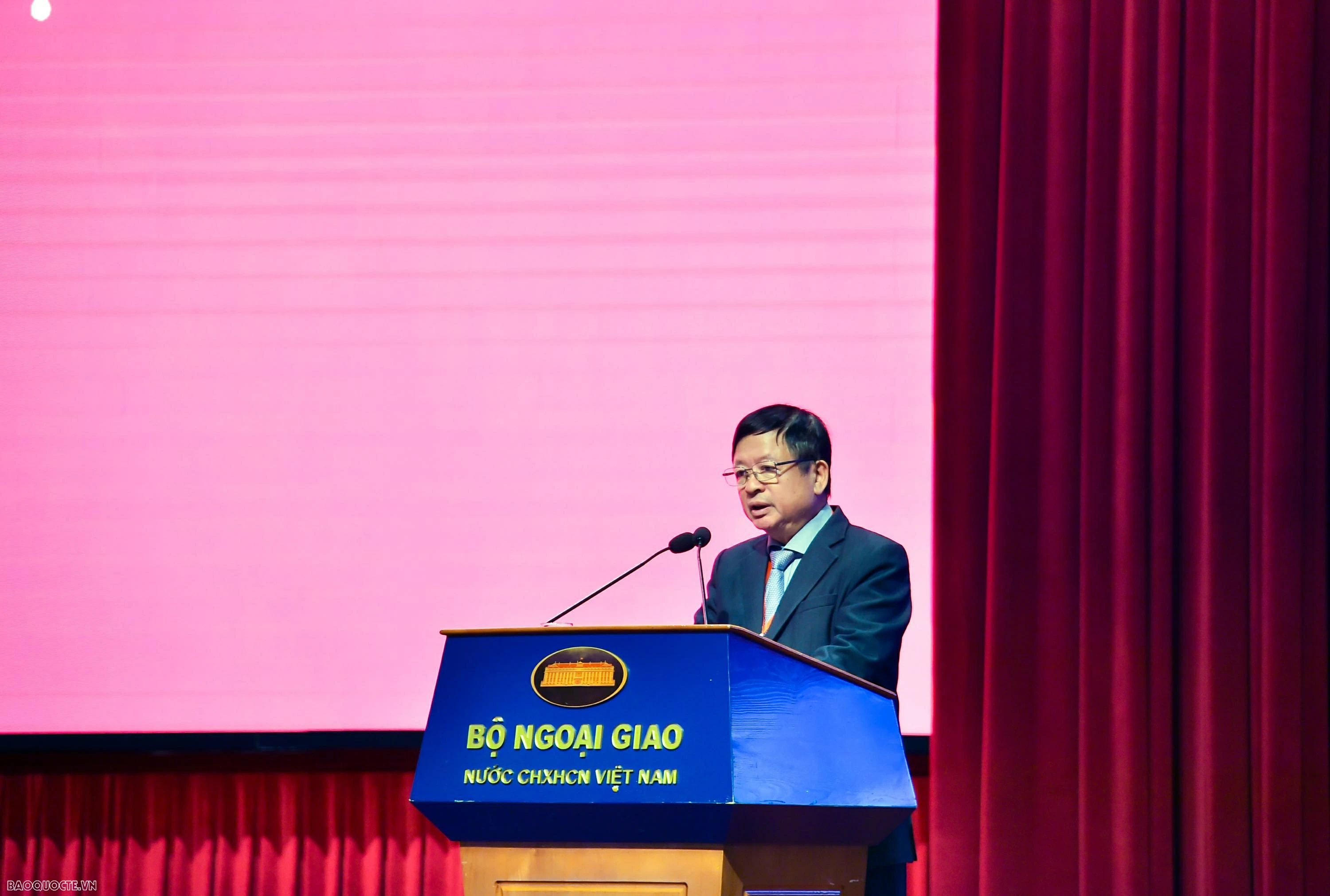 Văn học nghệ thuật góp phần tích cực vào hoạt động đối ngoại nhân dân và hợp tác quốc tế về văn hóa