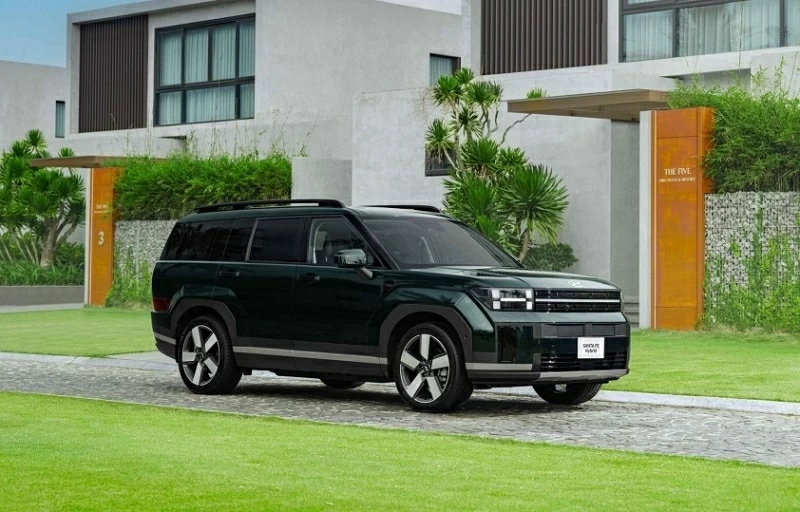 Hyundai Santa Fe Hybrid đánh dấu bước tiến mới trong chiến lược điện hóa của hãng tại thị trường trong nước.