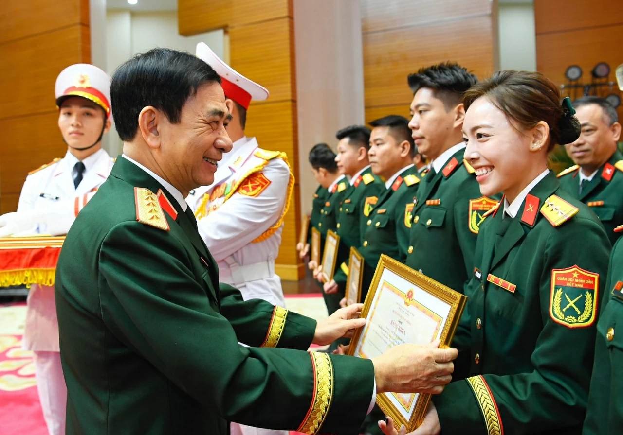 Vẻ đẹp gây sốt của nữ xạ thủ đặt mục tiêu giành Huy chương Vàng SEA Games 33 Vẻ đẹp gây sốt của nữ xạ thủ đặt mục tiêu giành Huy chương Vàng SEA Games 33