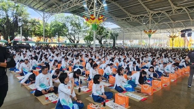 Với thông điệp “Nghìn nét Việt trên Đất Tiên”, lễ hội văn hóa Việt Nam 2026 định vị là không gian văn hóa đầu xuân giàu bản sắc, nơi các giá trị truyền thống được tái hiện sinh 