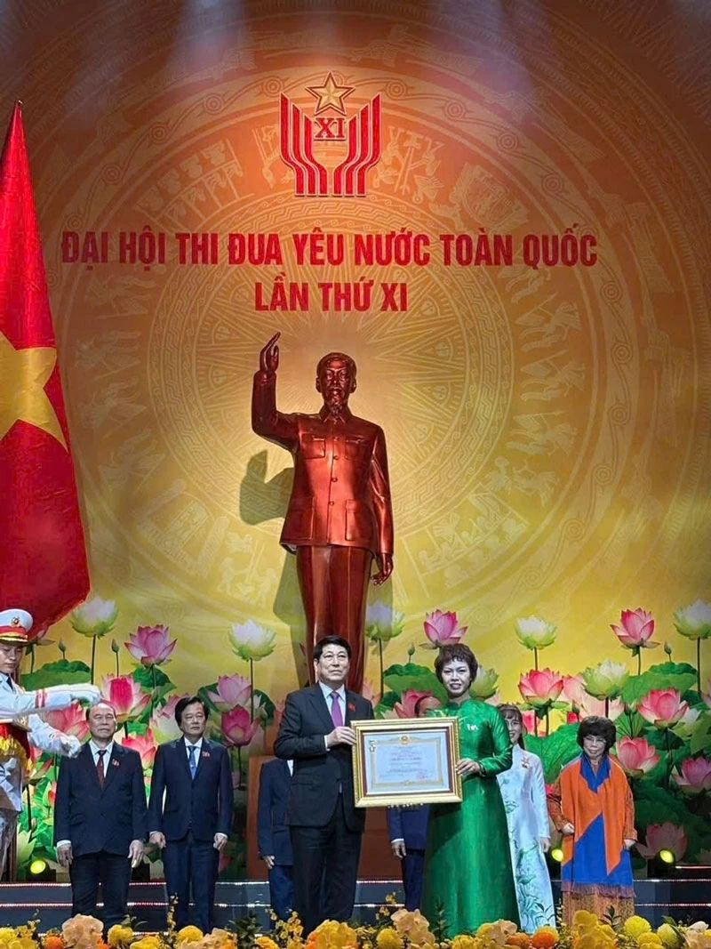 Tập đoàn THAIBINH SEED vinh dự đón nhận danh hiệu Anh hùng Lao động - khẳng định vị thế đoanh nghiệp hàng đầu trong ngành cây trồng Việt Nam