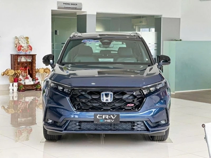 Honda CR-V Hybrid dự kiến sẽ ra mắt và bắt đầu giao tới khách hàng ngay trong tháng 2/2026.