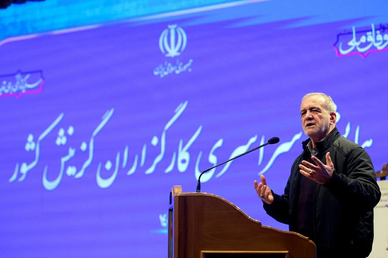 Iran ra tuyên bố về lằn ranh đỏ, cảnh báo động thủ trước nếu thấy rõ nguy cơ, Tổng thống nêu yêu cầu duy nhất: Đất nước phải ngẩng cao đầu Iran ra tuyên bố về lằn ranh đỏ, cảnh báo động thủ trước nếu thấy rõ nguy cơ, Tổng thống nêu yêu cầu duy nhất: Đất nước phải ngẩng cao đầu