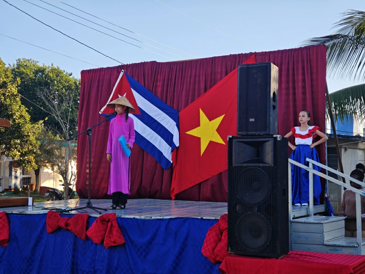 Khánh thành Trường Tiểu học do Việt Nam tại trợ tại làng Bến Tre, Cuba